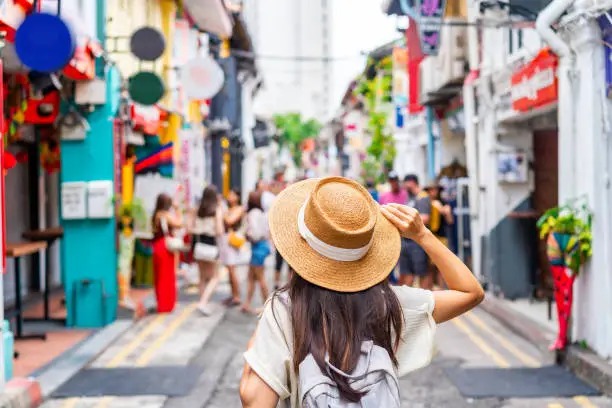 5 Night 6 Days Enchanting Singapore and Phuket Tour Package