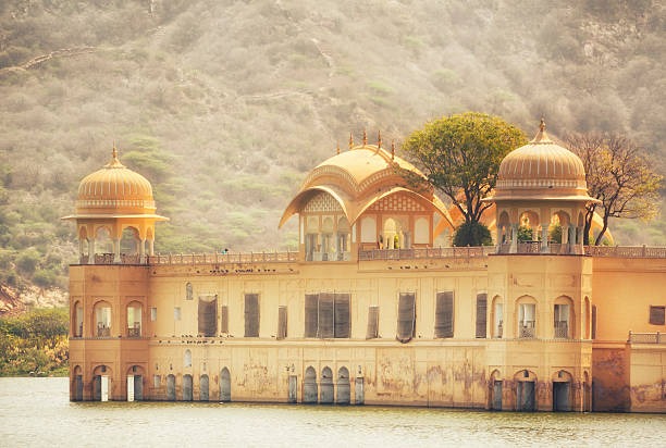 Udaipur Cultural Sojourn: 3 Nights, 4 Days of Heritage and Scenic Wonders